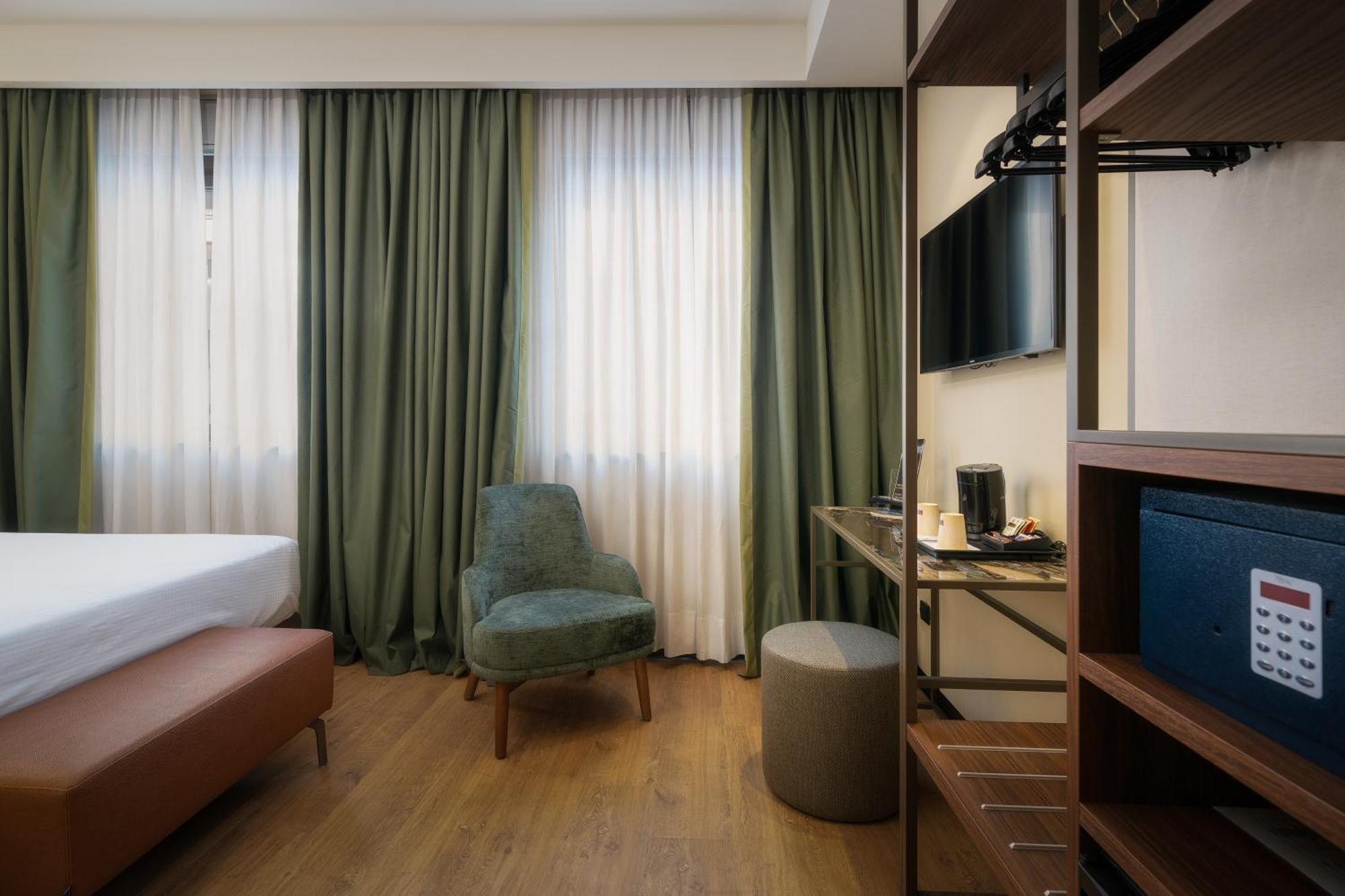 Hotel Mozart Milan Luaran gambar