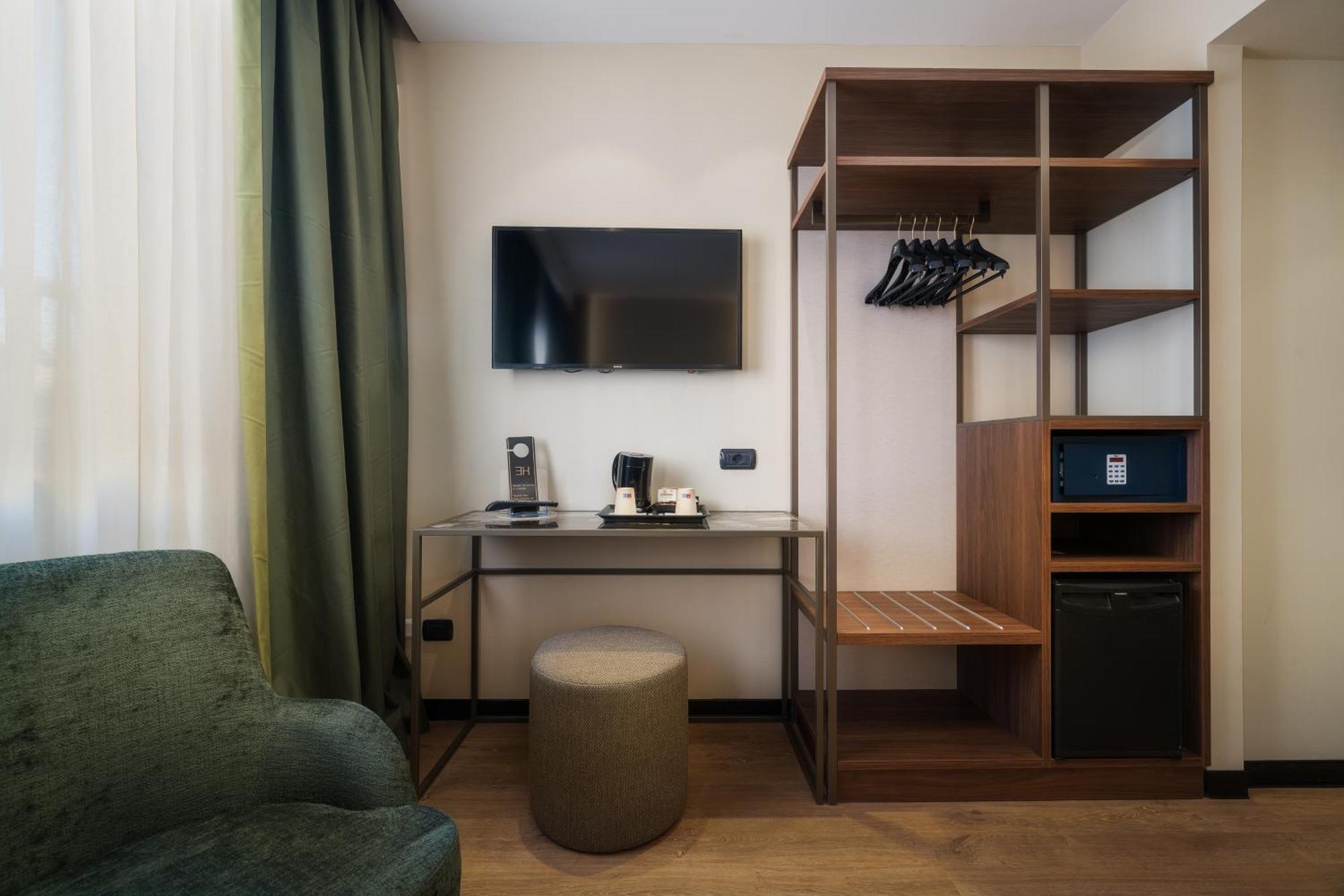 Hotel Mozart Milan Luaran gambar