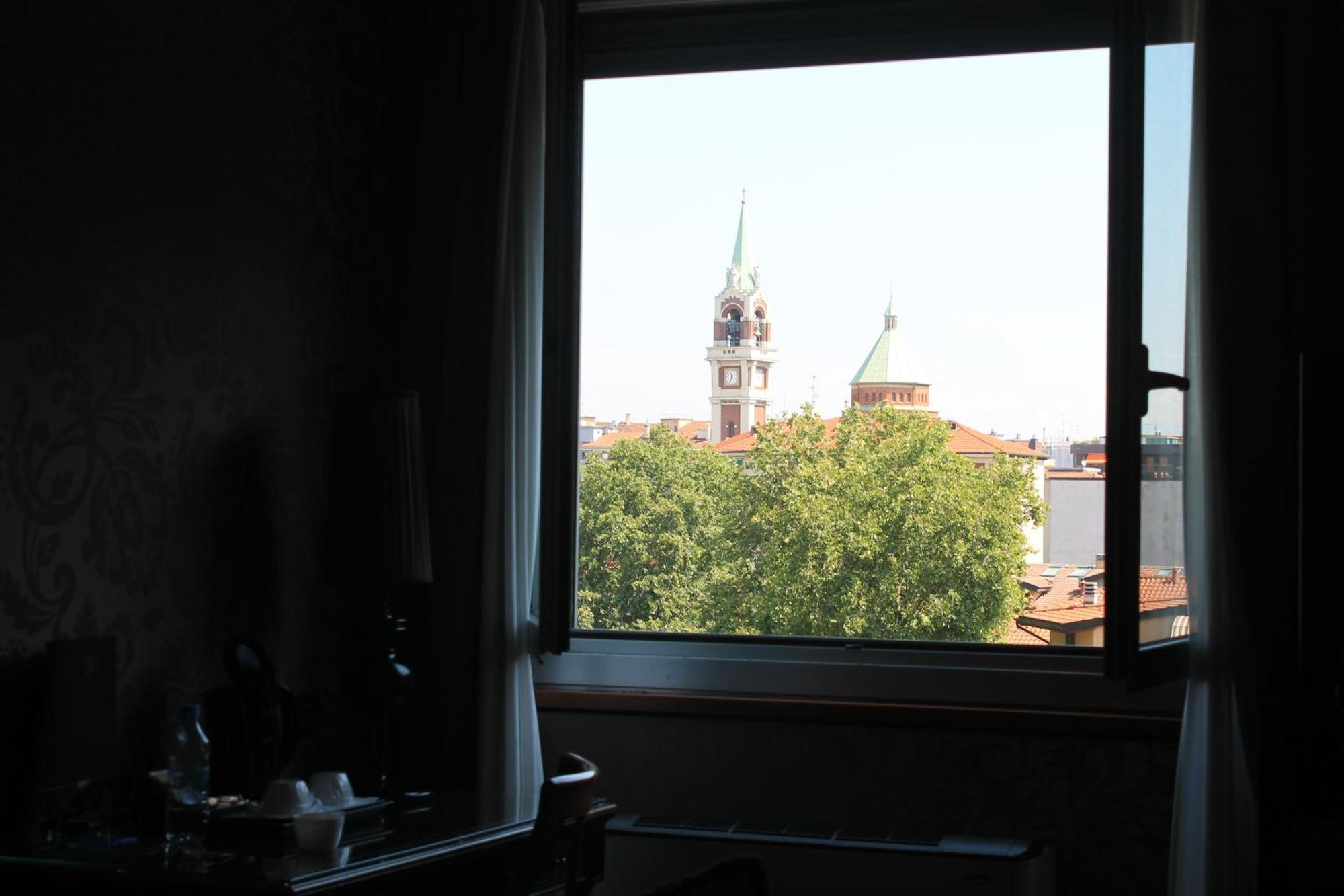 Hotel Mozart Milan Luaran gambar